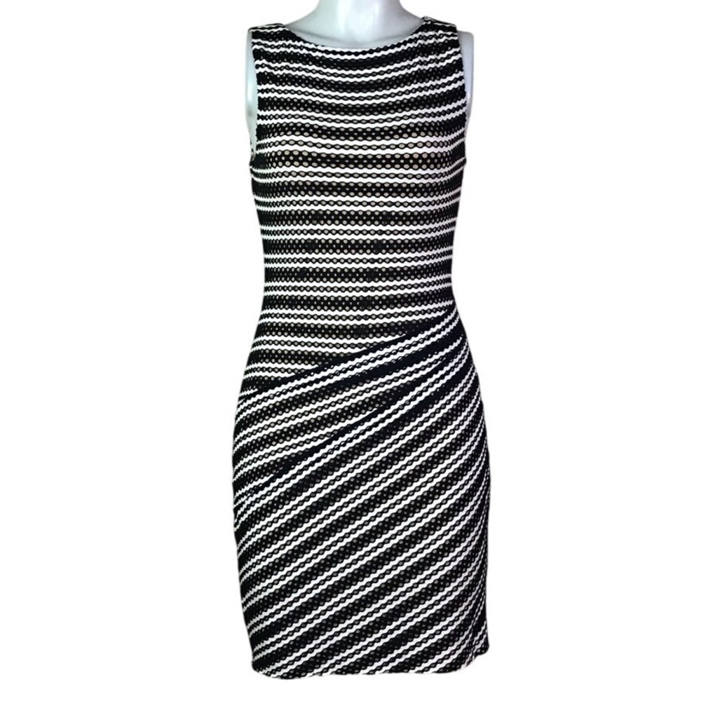BAILEY‎ 44 BLACK & WHITE STRIPE SLEEVELESS DRESS